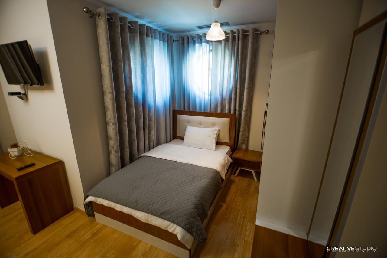 Flamingo 3* Korce